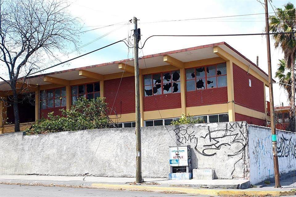 Niños y papás: listos; escuelas: reprobadas