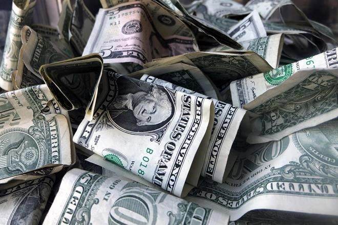 Tiene dólar mayor nivel en 4 meses