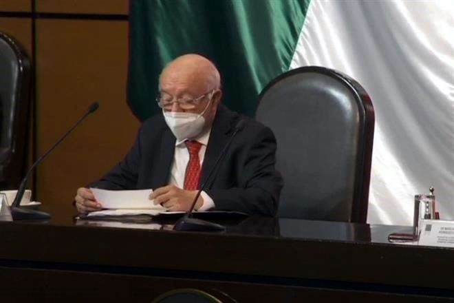 Sientan en banquillo al Auditor de la Federación