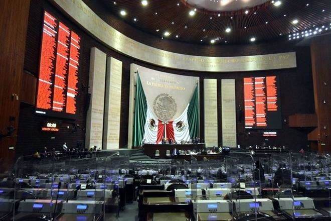 Avalan diputados ley para regular cannabis