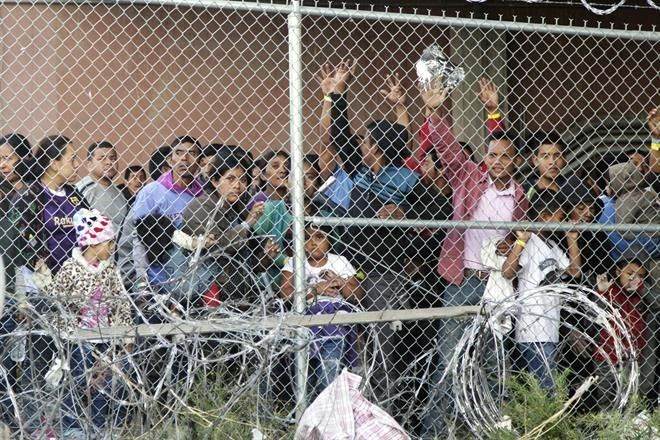 Retiene EU a 3,500 niños migrantes en celdas