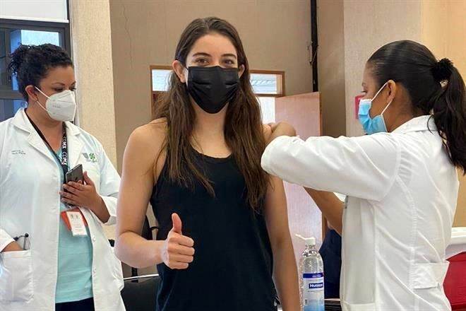 Adelanta Conade proceso de vacunación