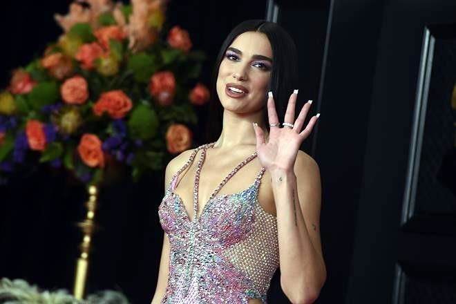 Incomoda a Dua Lipa trato de fans mexicanos