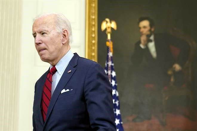 Prohíban las armas de asalto, dice Biden al Congreso