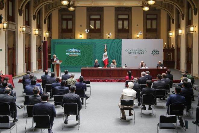 Firma AMLO acuerdo electoral con Gobernadores