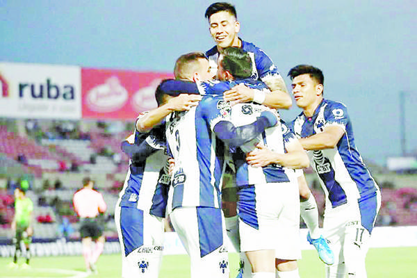 Rayados mete seis goles y trepa a zona de Liguilla
