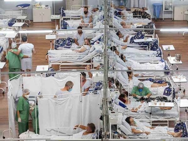 Brasil llega a más de 2 mil 800 muertes por covid en 24 horas