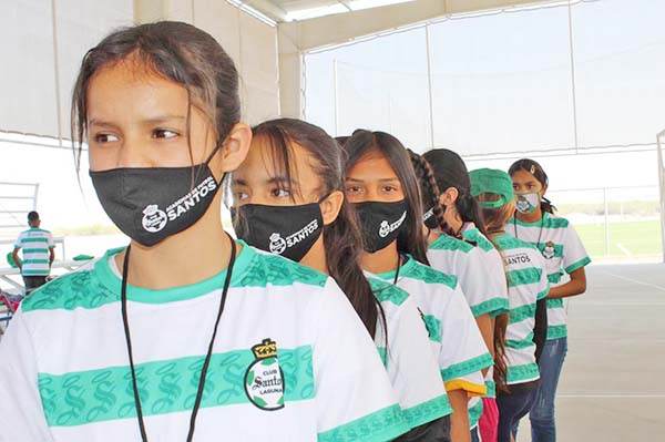 Llegan a Viesca las Clínicas Guerreras