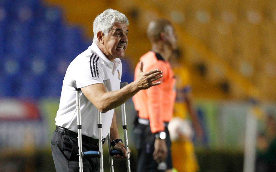 Tuca firmará por tres años más con Tigres
