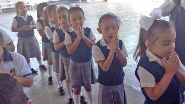 Continuarán clases en línea en colegios