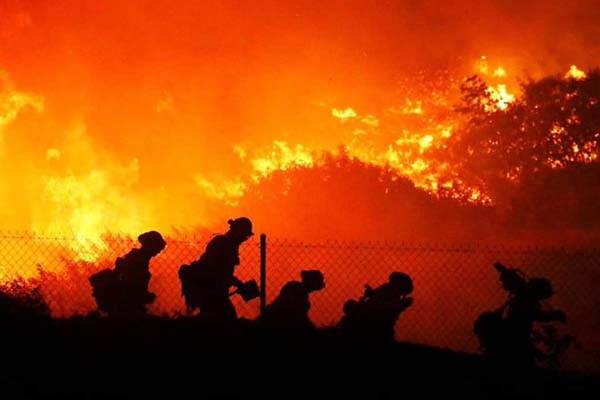 Urgen recursos para atender incendios; reprochan por Fonden