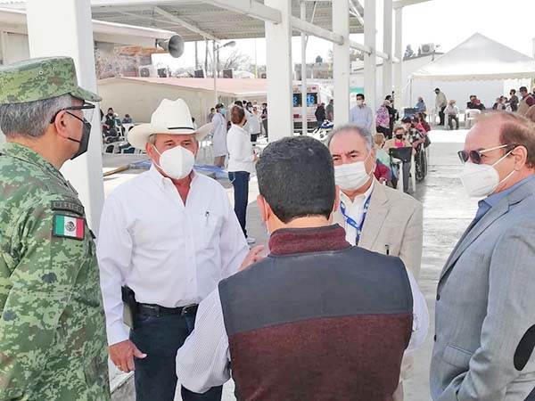 Cumple Frontera con meta de vacunación