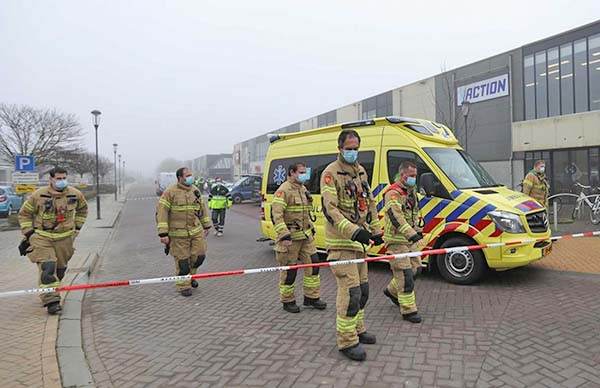 Lanzan bombazo contra centro covid en Holanda; no hay heridos
