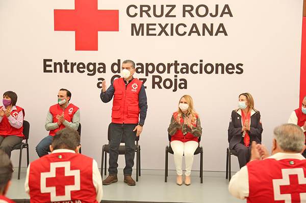 Entregan aportaciones de contribuyentes cumplidos