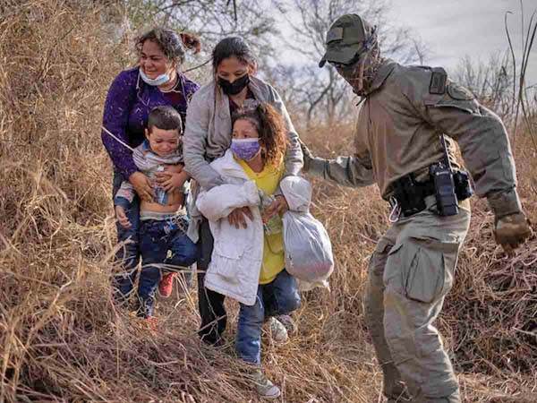 EU ha admitido a mil 400 migrantes varados en México: Jacobson