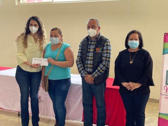 Entrega apoyos DIF de Múzquiz