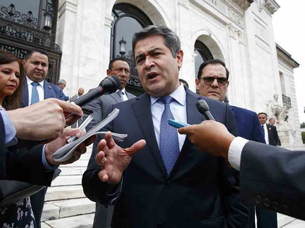 Narco confiesa que pagó soborno a presidente Honduras