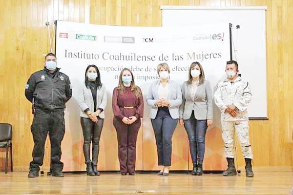 Capacitan a Policía de Cuatro Ciénegas