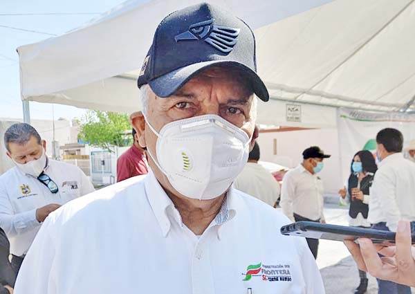 Multas de 850 por usar el cel mientras manejas