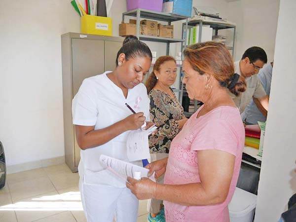 Previene Múzquiz el cáncer de mama