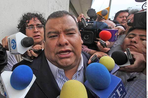 Denuncian por trata a líder priista y diputada