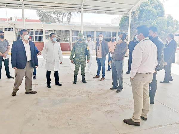 Rechazan vacunas 50 % de adultos mayores