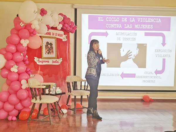 Concluye ciclo de ‘Mujeres Líderes’