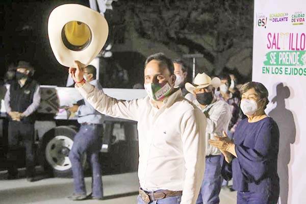 Atención sin precedentes a ejidos: Manolo Jiménez
