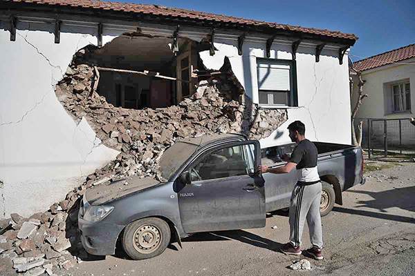 Sismo de magnitud 6.2 en Grecia causa pánico y daños