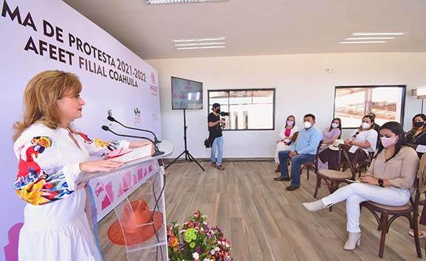 Toman protesta a la dirigencia de AFEET
