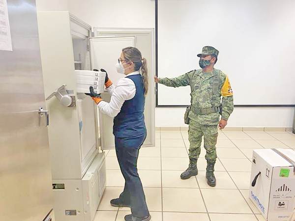 Llegan vacunas contra Covid-19