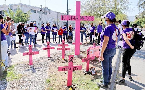 Recuerdan a víctimas de feminicidios en Torreón