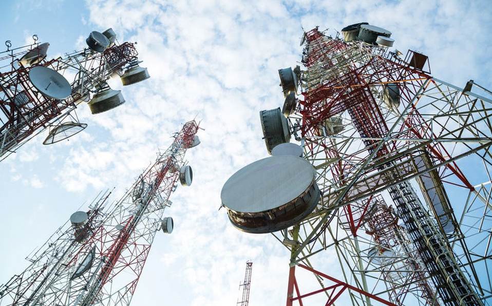 «Guerra» de empresas en telecomunicaciones paralizó trabajo de aduanas: SAT