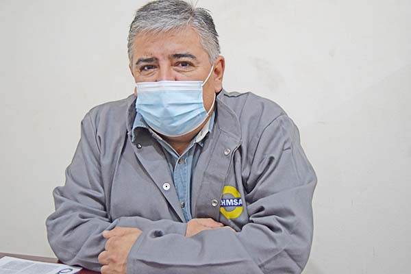 Citan a diferente hora para la firma de retiro