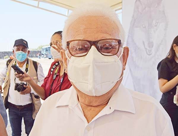 Se vacuna líder de CMIC