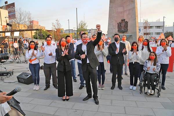 Colosio Riojas inicia campaña evocando a su padre