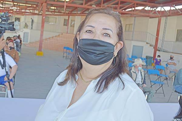 Vacunan a adultos mayores ‘cerillitos’