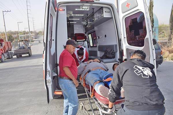 Manda a motociclista directo al hospital