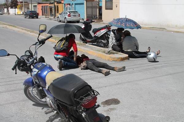 Inusual choque entre motos