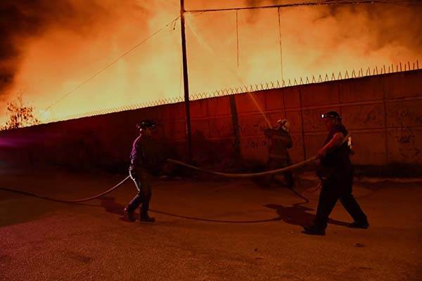 Alarma incendio en patios de Ferromex