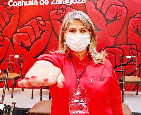 Gladys Ayala toma protesta en Consejo Estatal del PRI