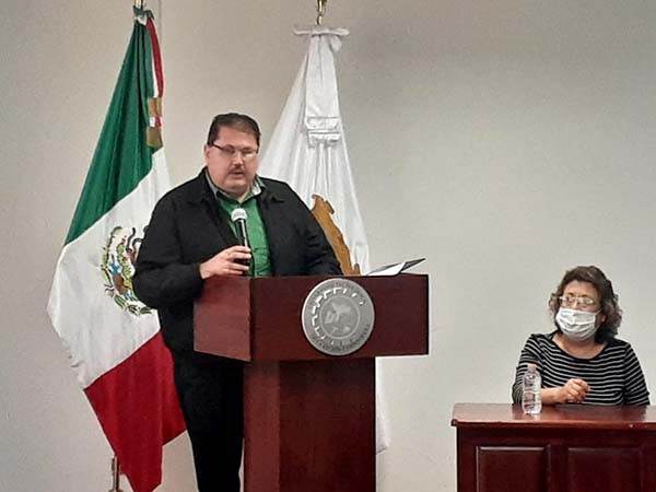 Reconoce UTRC a su personal administrativo