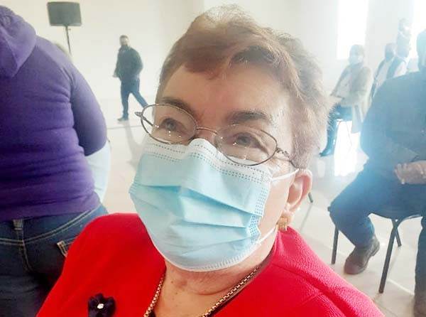 Rechazan vacuna adultos de Juárez