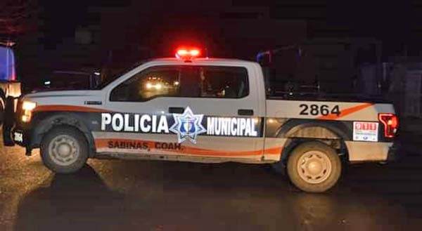 Roban y navajean a joven sabinense