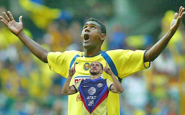 ‘Ese récord no aplica’; Kléber reaparece para demeritar goles de Henry en América