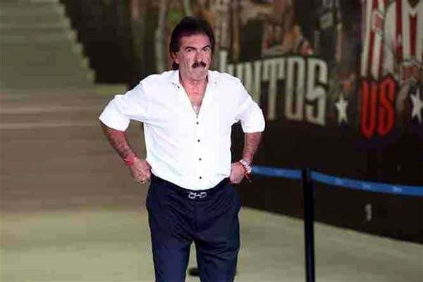Solicita La Volpe amparo para evitar detención