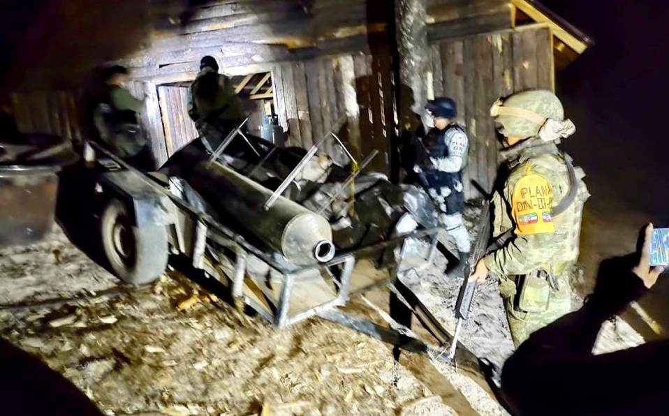 Militares destruyen laboratorio de drogas en Michoacán