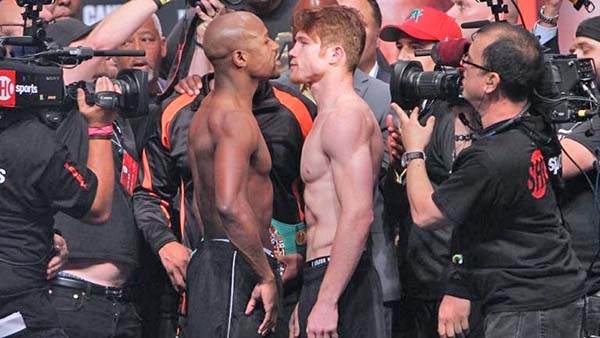 MAYWEATHER DE BURLÓ DEL CANELO Y LO LLAMÓ ‘CALOSE-ELO’