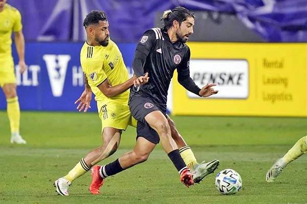 Para Pizarro, proyecta más la MLS que Liga MX