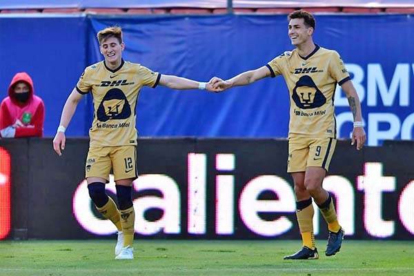 El VAR y Dinenno salvan a los Pumas